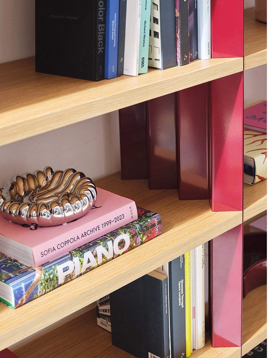 Z24-Books 727A_gallery_09